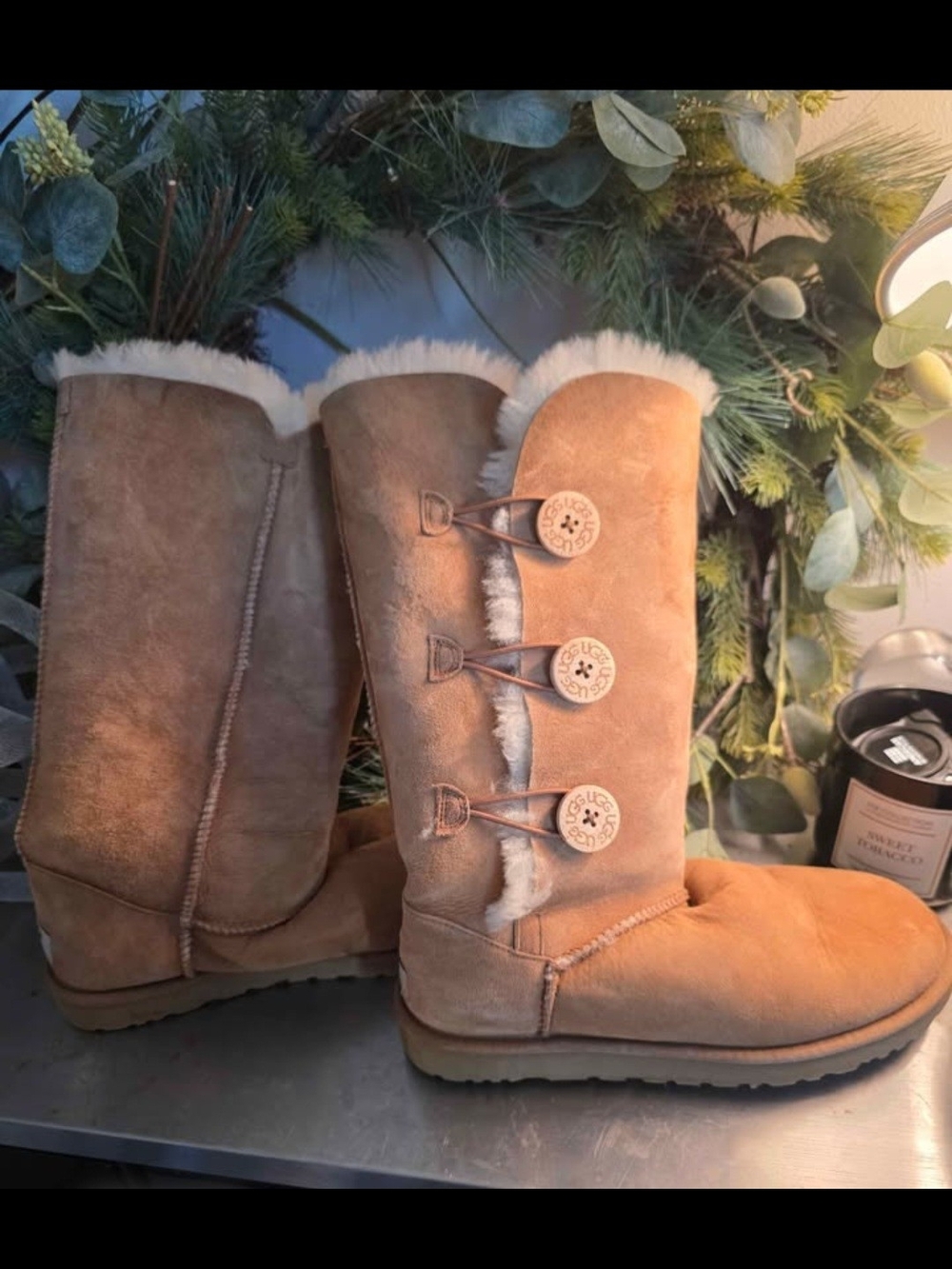 UGG Bailey Button Triplet Boots - Chestnut